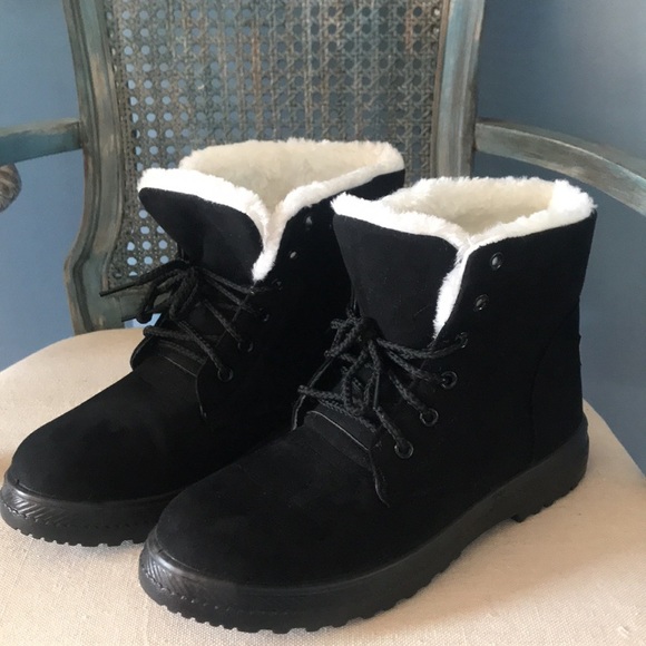 NWOT E03 black faux suede and white faux fur lace up combat boots size 42/10 - Picture 9 of 13
